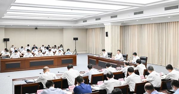 文章附图